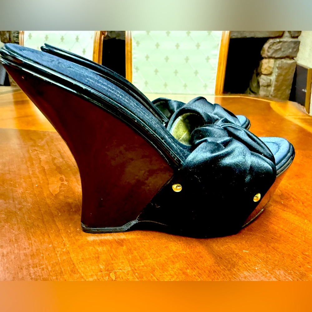 Elegant Black Wedge Heels